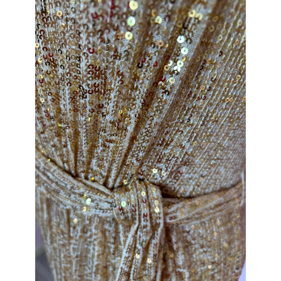 Women's Mac Duggal Gold Sequin Halter Gown Size 8 - Picture 5 of 7